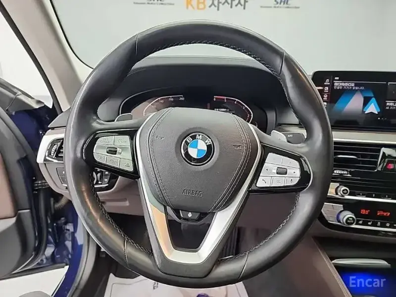 2020 BMW 5 серии с пробегом 135 898 км