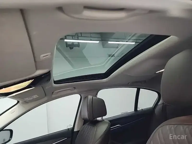 2020 BMW 5 серии с пробегом 135 898 км