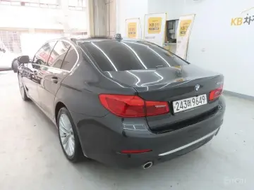 2020 BMW 5 серии с пробегом 80 000 км