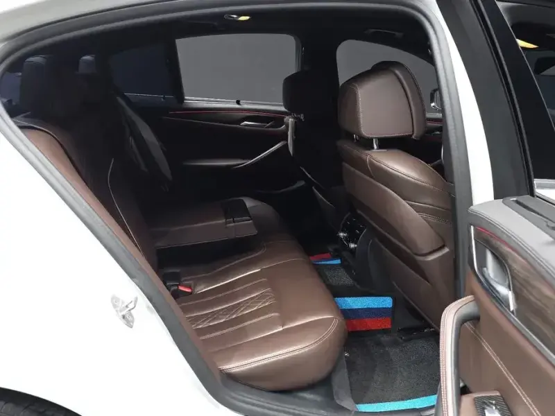 2020 BMW 5 серии с пробегом 60 364 км