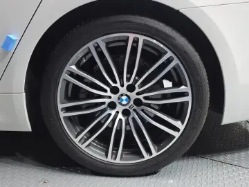 2020 BMW 5 серии с пробегом 60 364 км