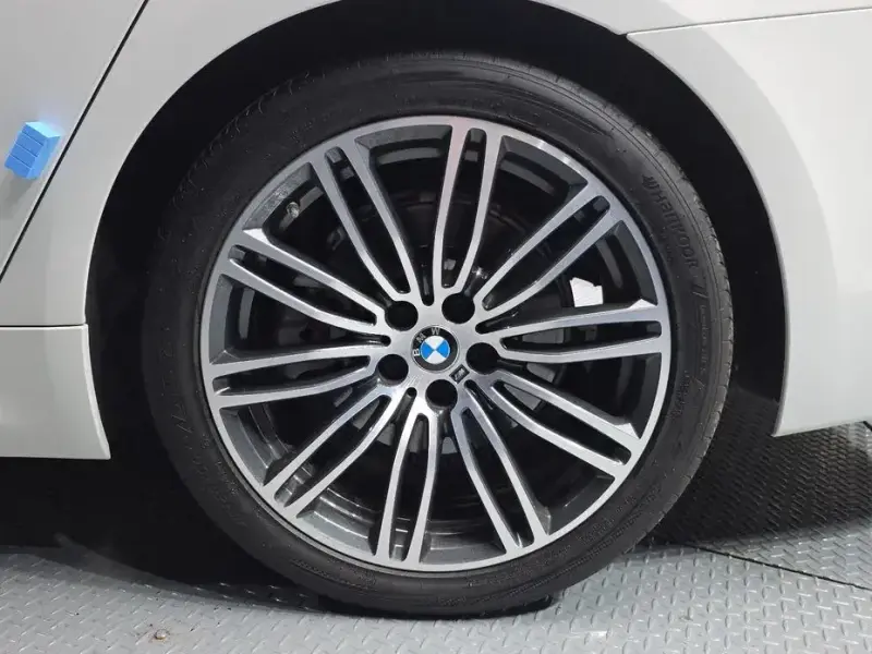 2020 BMW 5 серии с пробегом 60 364 км