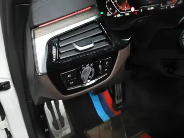 2020 BMW 5 серии с пробегом 60 364 км