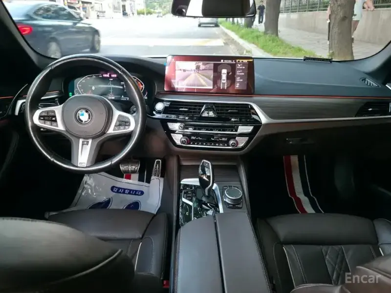 2021 BMW 5 серии с пробегом 66 090 км