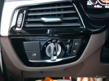 2021 BMW 5 серии с пробегом 66 090 км