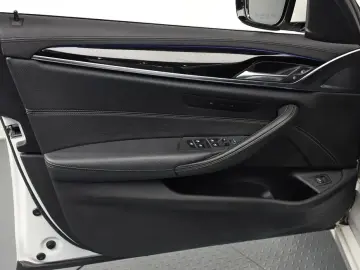 2019 BMW 5 серии с пробегом 81 773 км