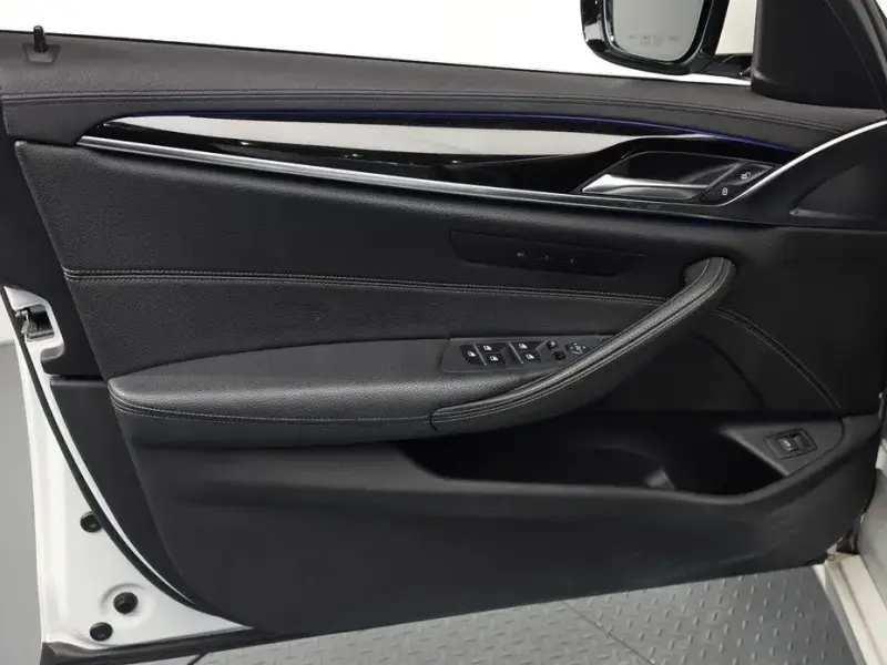 2019 BMW 5 серии с пробегом 81 773 км