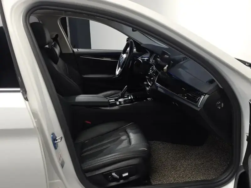 2019 BMW 5 серии с пробегом 81 773 км