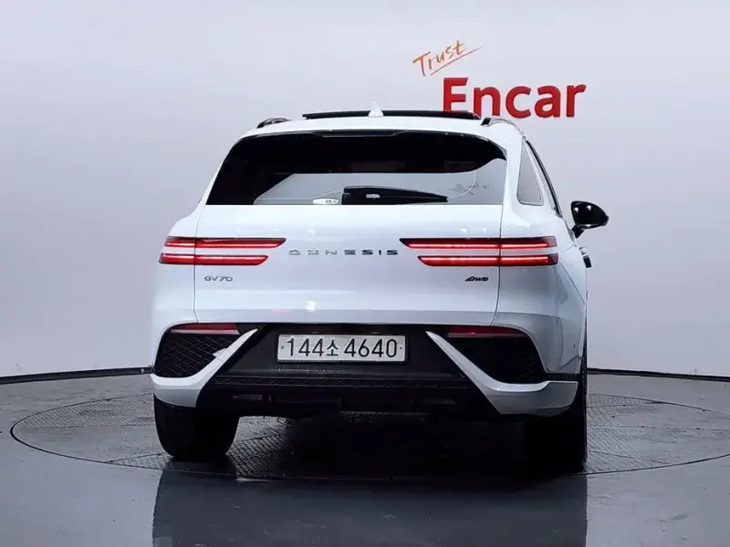 2022 Genesis GV70 с пробегом 94 154 км