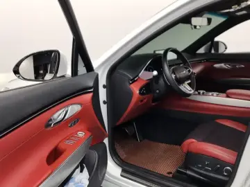 2022 Genesis GV70 с пробегом 94 154 км