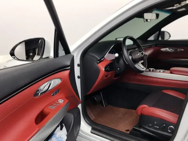 2022 Genesis GV70 с пробегом 94 154 км