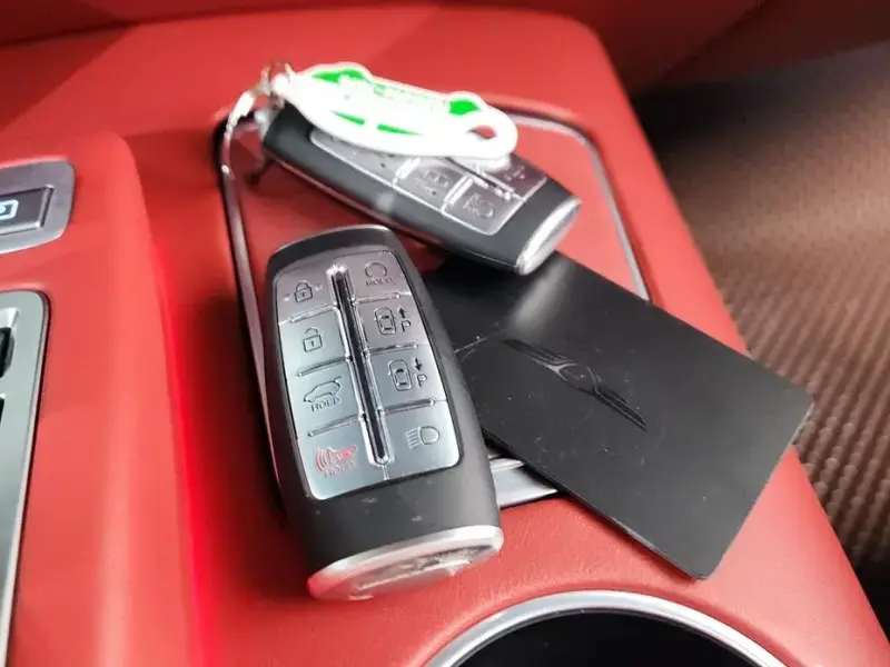 2022 Genesis GV70 с пробегом 94 154 км