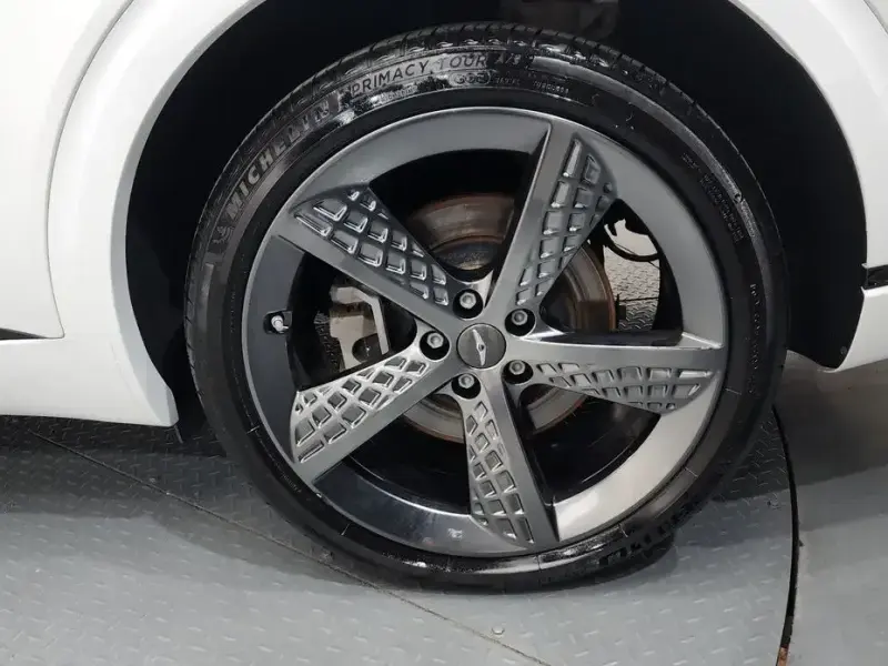 2022 Genesis GV70 с пробегом 94 154 км