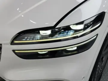 2022 Genesis GV70 с пробегом 94 154 км