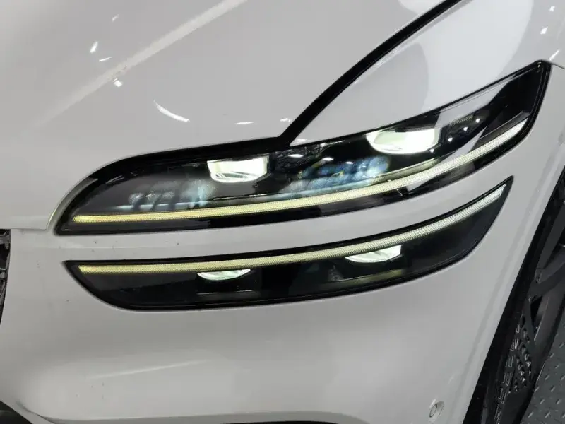 2022 Genesis GV70 с пробегом 94 154 км