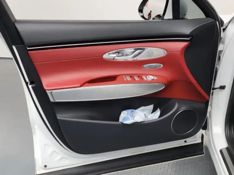 2022 Genesis GV70 с пробегом 94 154 км