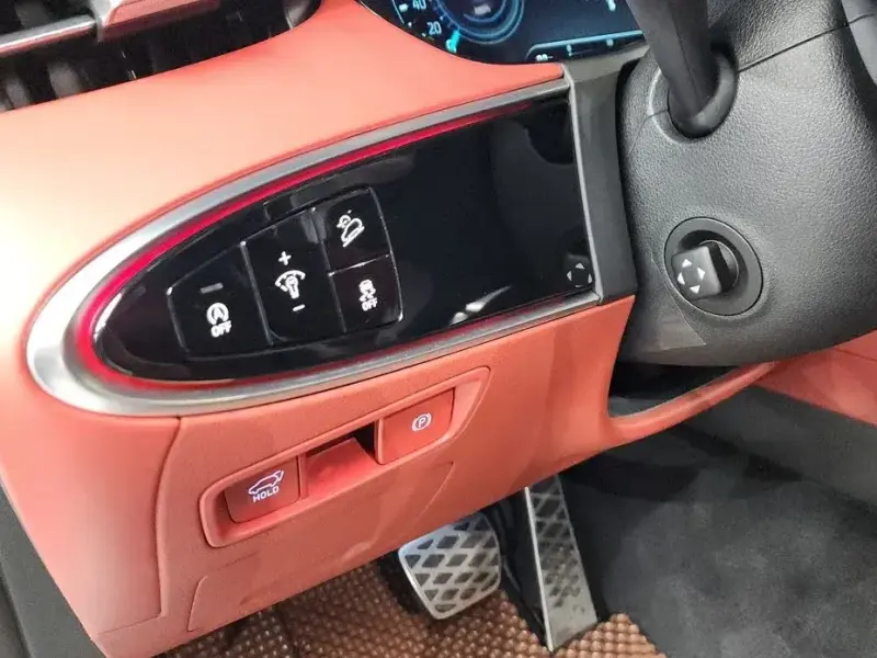2022 Genesis GV70 с пробегом 94 154 км