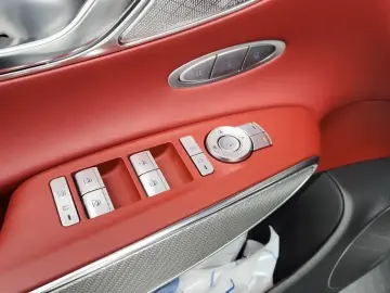 2022 Genesis GV70 с пробегом 94 154 км