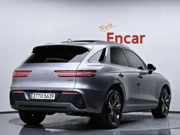 2021 Genesis GV70 с пробегом 64 138 км