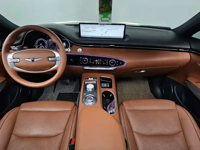 2021 Genesis GV70 с пробегом 64 138 км