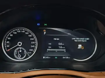2021 Genesis GV70 с пробегом 64 138 км