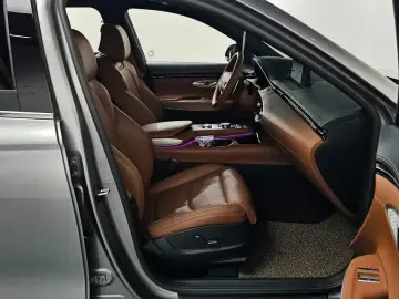 2021 Genesis GV70 с пробегом 64 138 км