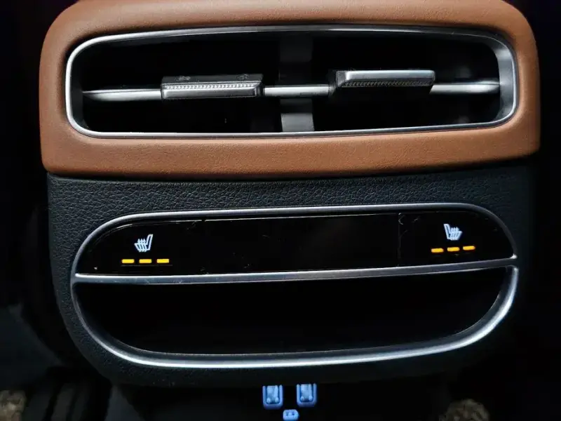2021 Genesis GV70 с пробегом 64 138 км