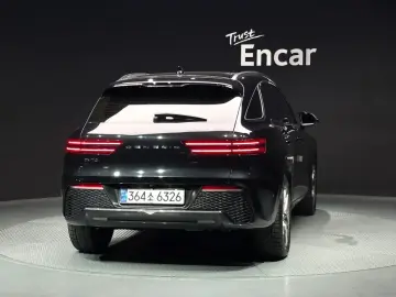 2021 Genesis GV70 с пробегом 70 607 км
