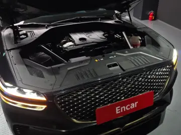 2021 Genesis GV70 с пробегом 70 607 км