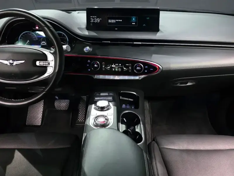 2021 Genesis GV70 с пробегом 70 607 км