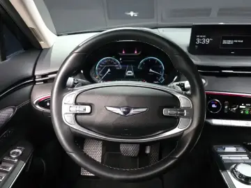 2021 Genesis GV70 с пробегом 70 607 км