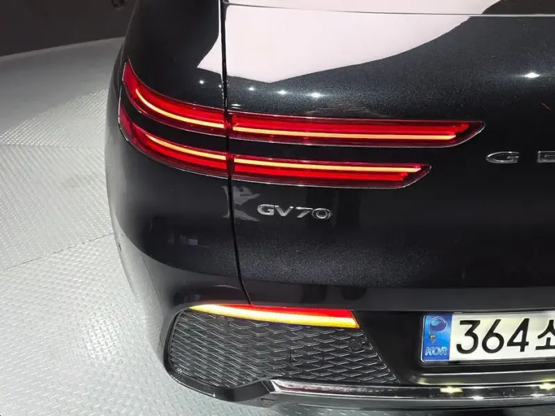 2021 Genesis GV70 с пробегом 70 607 км