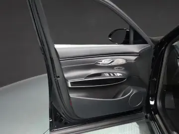 2021 Genesis GV70 с пробегом 70 607 км