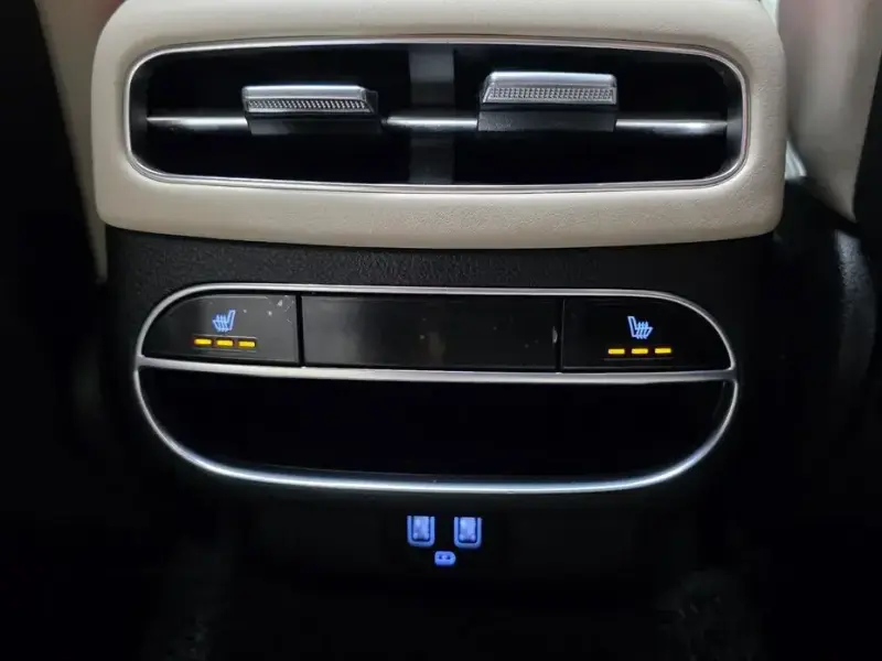 2021 Genesis GV70 с пробегом 40 197 км