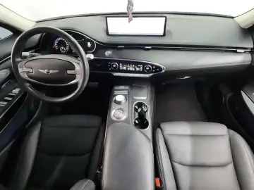 2021 Genesis GV70 с пробегом 76 726 км