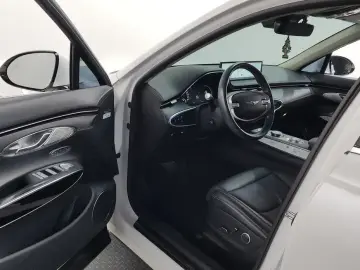 2021 Genesis GV70 с пробегом 76 726 км