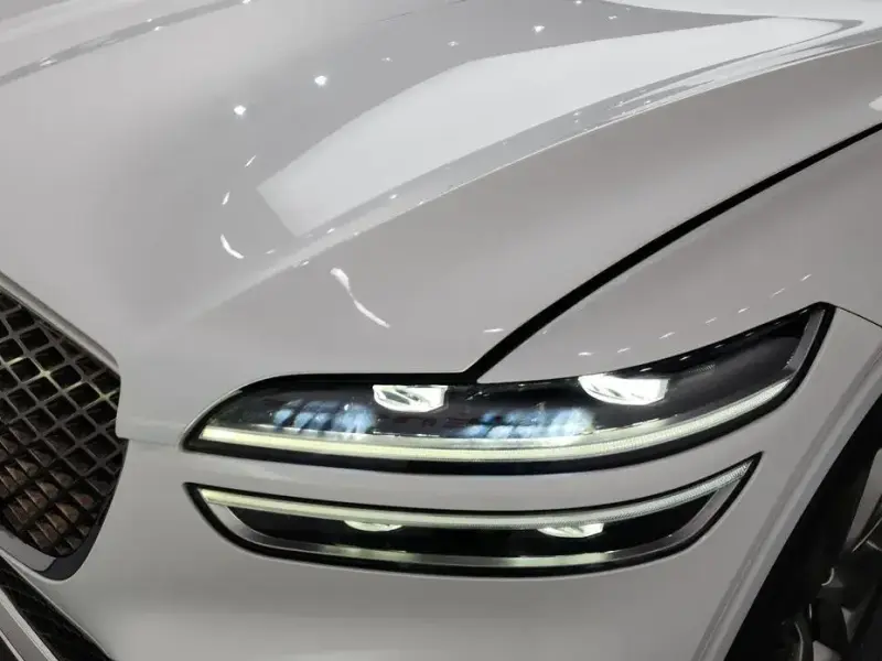 2021 Genesis GV70 с пробегом 76 726 км