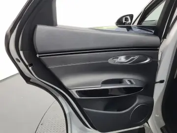 2021 Genesis GV70 с пробегом 76 726 км