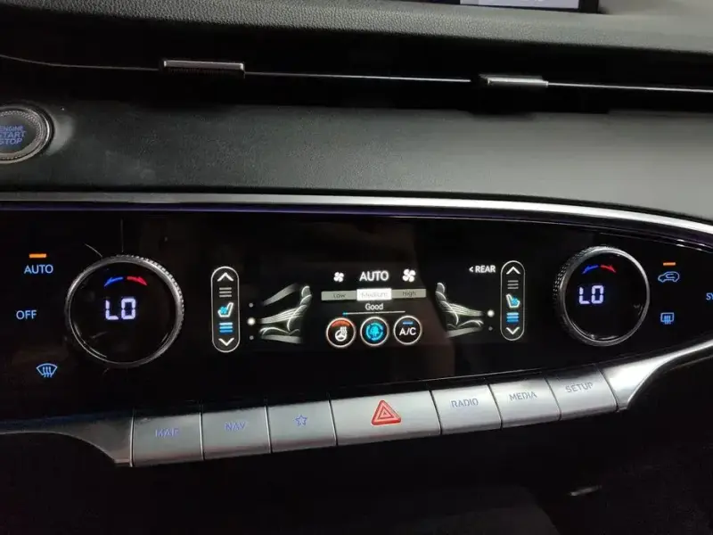 2021 Genesis GV70 с пробегом 76 726 км