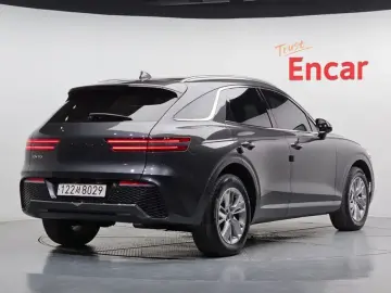 2021 Genesis GV70 с пробегом 73 196 км