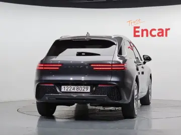 2021 Genesis GV70 с пробегом 73 196 км