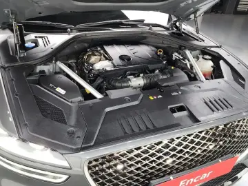 2021 Genesis GV70 с пробегом 73 196 км