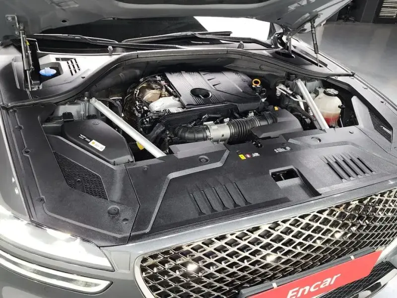 2021 Genesis GV70 с пробегом 73 196 км