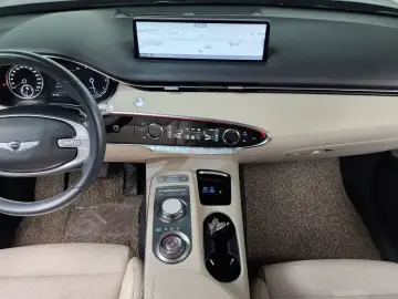 2021 Genesis GV70 с пробегом 73 196 км