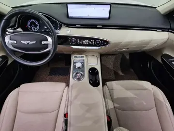 2021 Genesis GV70 с пробегом 69 587 км
