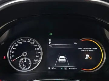 2021 Genesis GV70 с пробегом 69 587 км