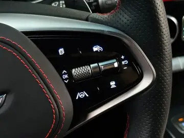 2021 Genesis GV70 с пробегом 55 054 км