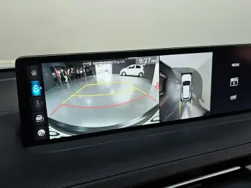 2021 Genesis GV70 с пробегом 55 054 км