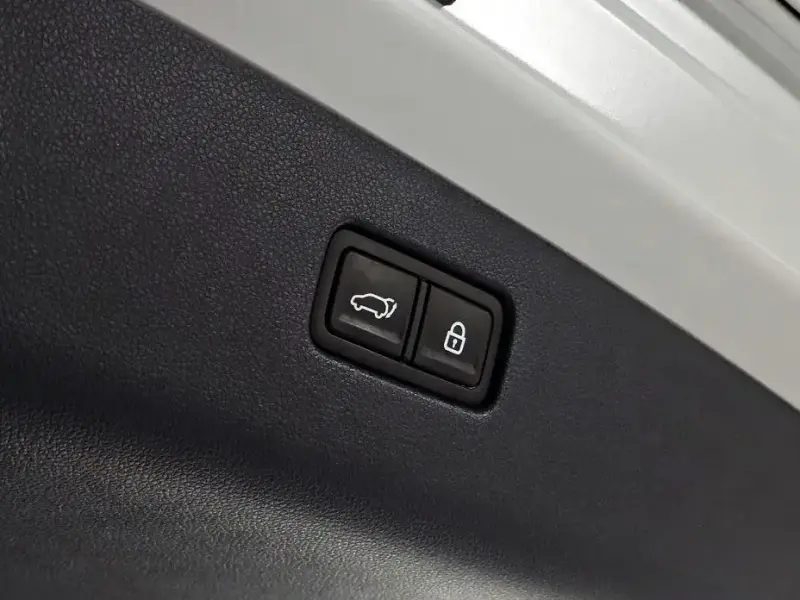 2021 Genesis GV70 с пробегом 55 054 км