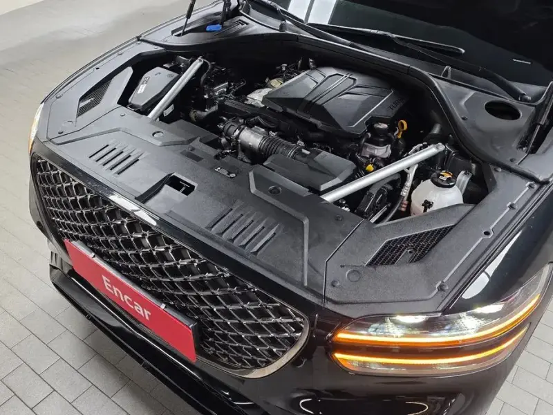 2022 Genesis GV70 с пробегом 37 358 км